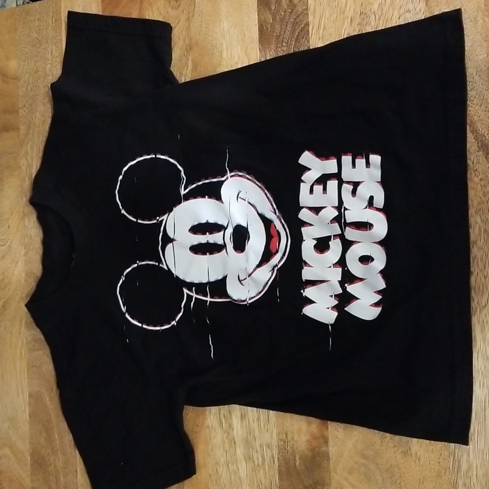 Disney, XS, black tee